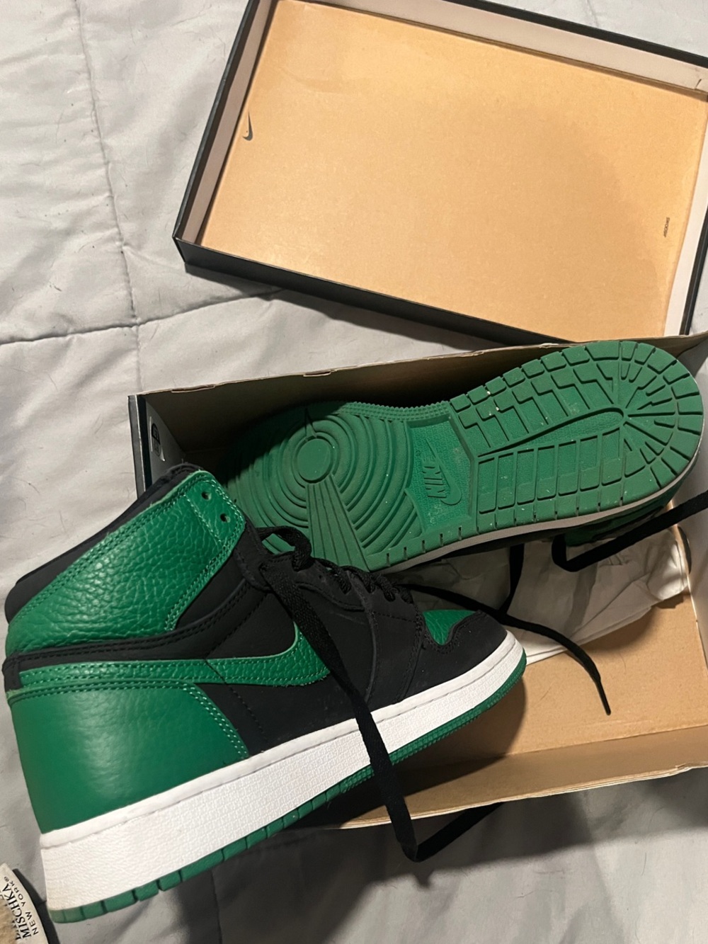 Nike Air Jordan 1 High “Pine Green” Size Youth 6.5/Women’s 8 - Picture 5 of 7